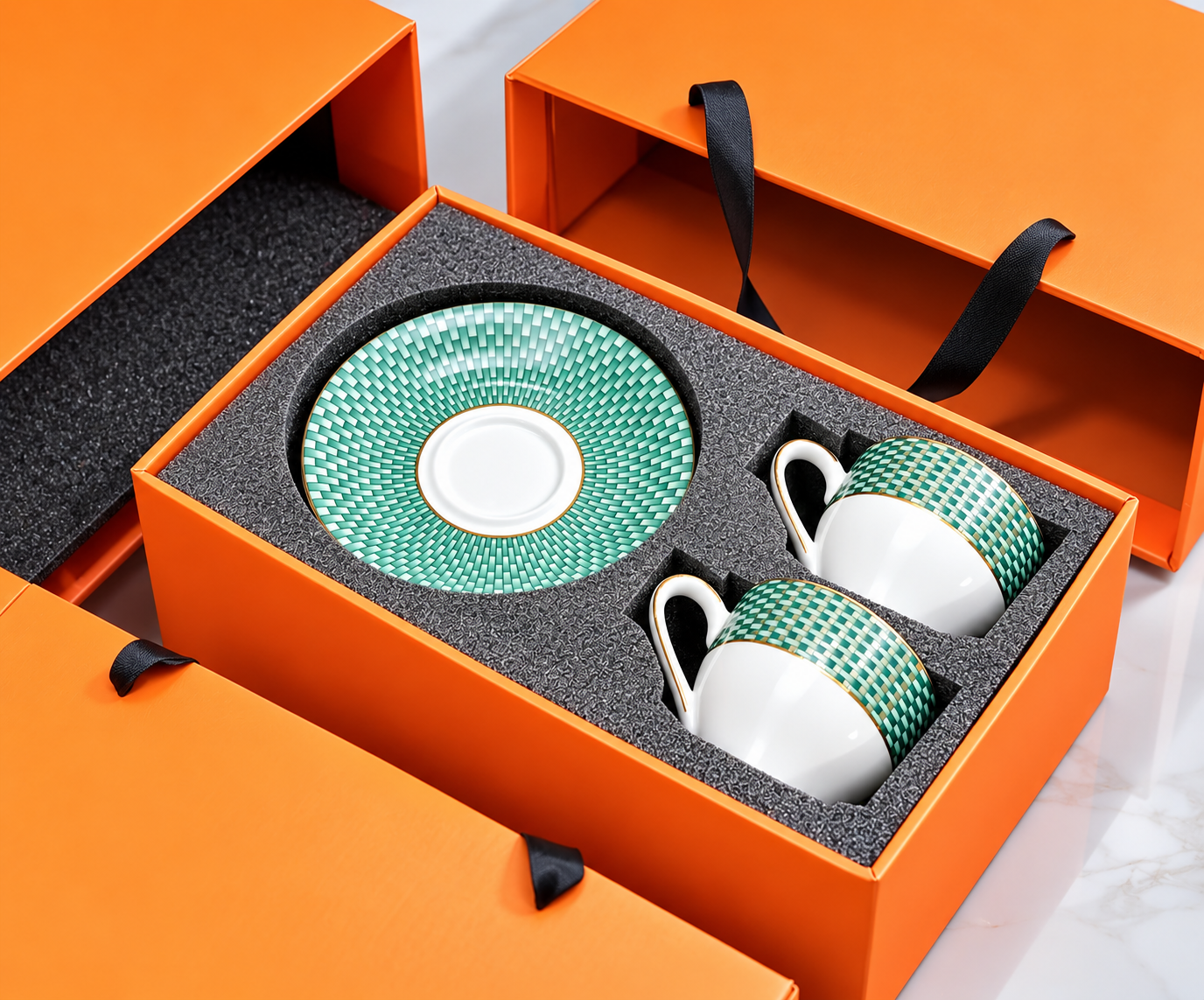54bcc3e8-7601-4664-bbef-3e2b14e2eecf Saphéora coffret tasse de Luxe services de 2 pièces – Image 1