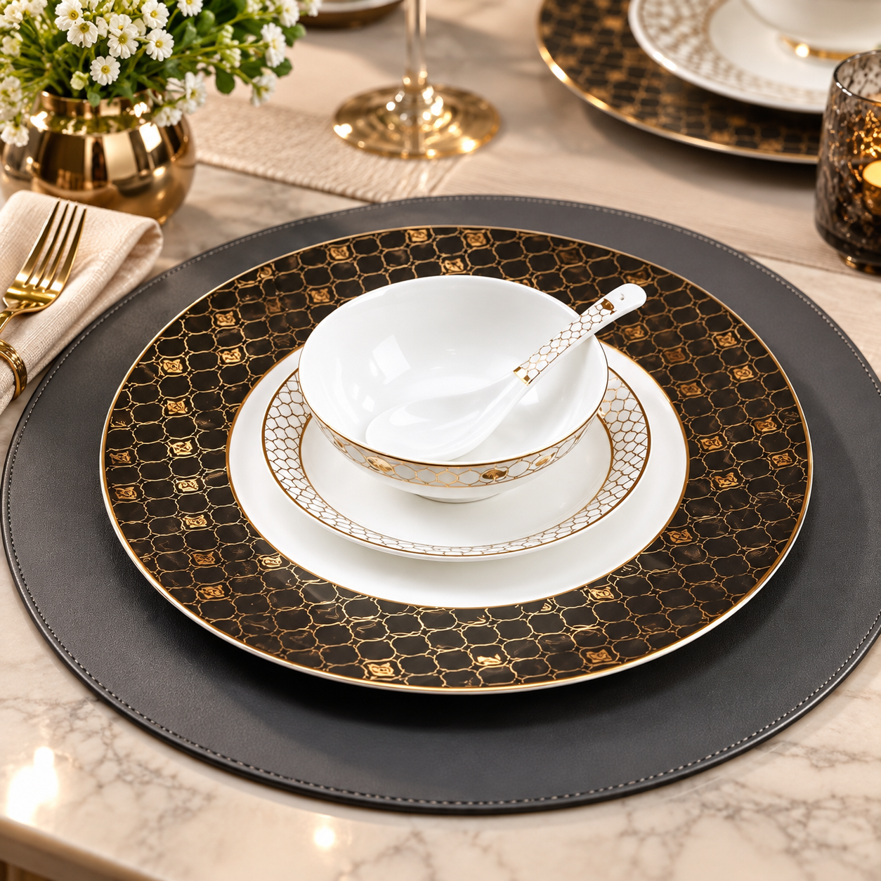 c01cd4d5-f931-4f4b-a994-760597ad573f Service de luxe marbellia 24 pièces – Image 1